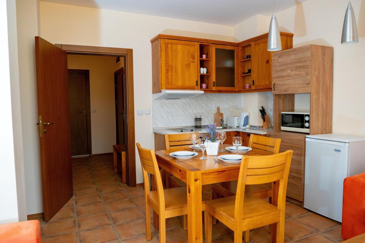 Two Bedroom Apartments In Murphys Lodge Bansko Exteriör bild