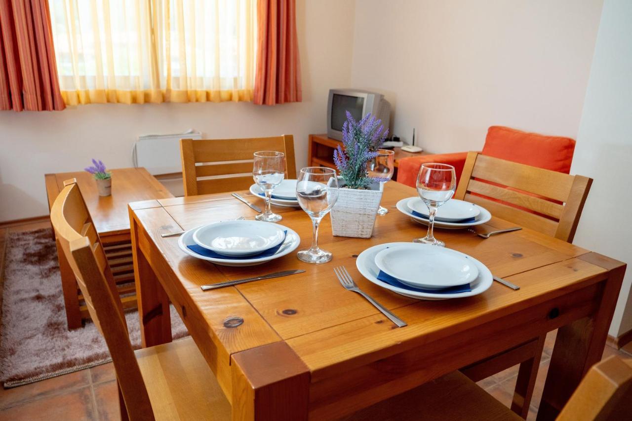 Two Bedroom Apartments In Murphys Lodge Bansko Exteriör bild