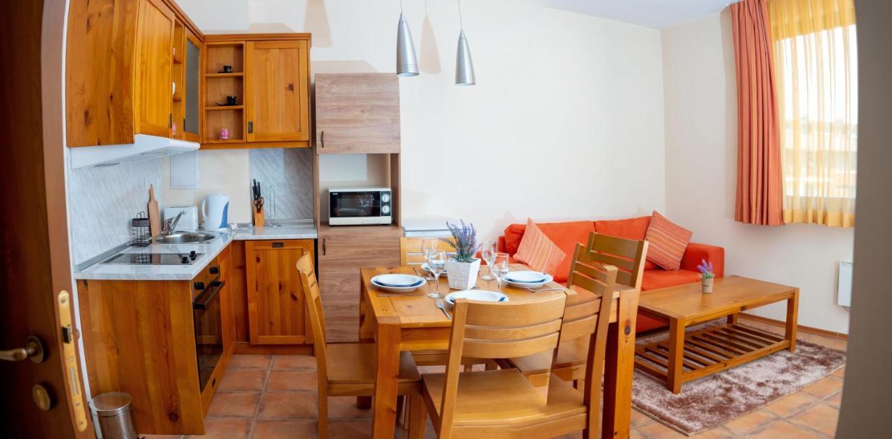 Two Bedroom Apartments In Murphys Lodge Bansko Exteriör bild