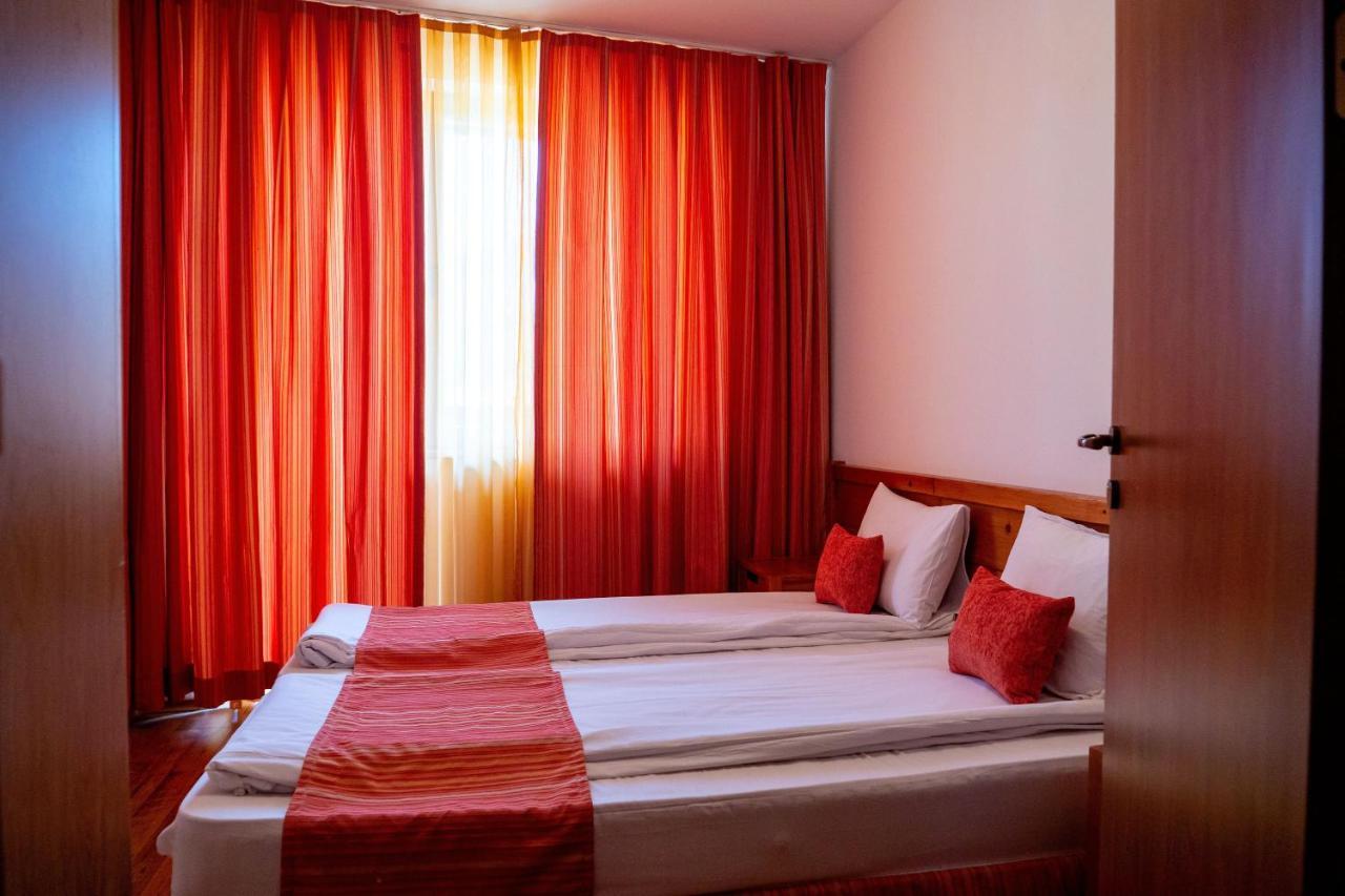 Two Bedroom Apartments In Murphys Lodge Bansko Exteriör bild